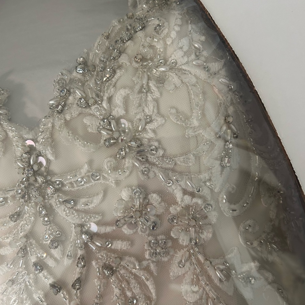 Maggie Sottero White Lace Wedding Dress - Picture 16 of 16